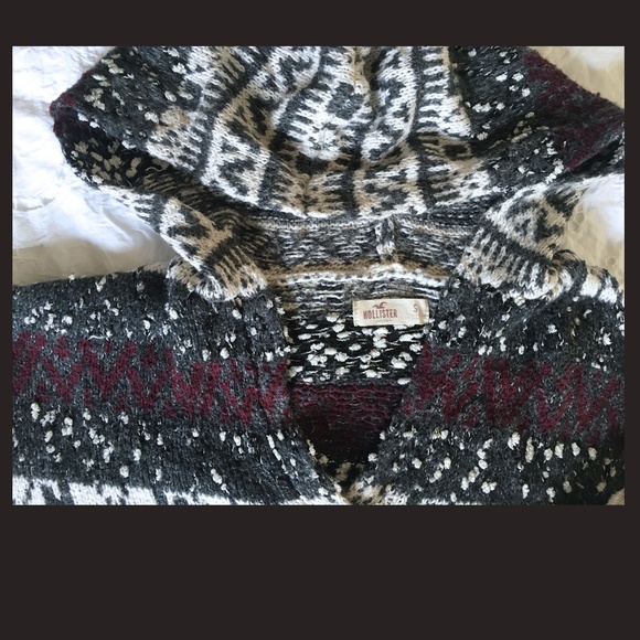 Hollister cozy hooded sweater. Size S. - Picture 3 of 4